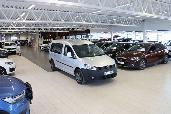 Volkswagen Caddy Maxi 2 of 24