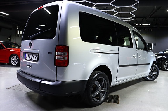 Volkswagen Caddy Maxi 3 of 24