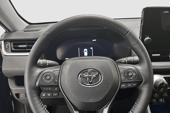 Toyota RAV4 11 of 12