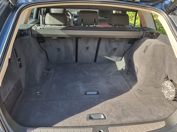 BMW 318d 4 of 4