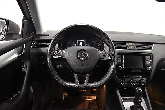 Skoda Octavia 2 of 20