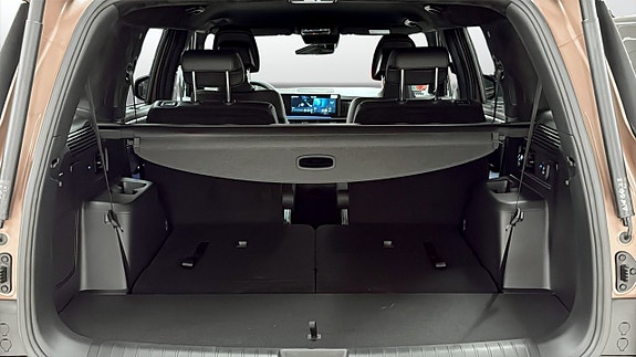 Hyundai Santa Fe 10 of 12