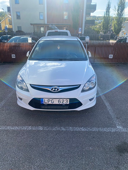 Hyundai i30 6 of 9