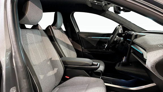 Renault Scenic E-Tech 3 of 12
