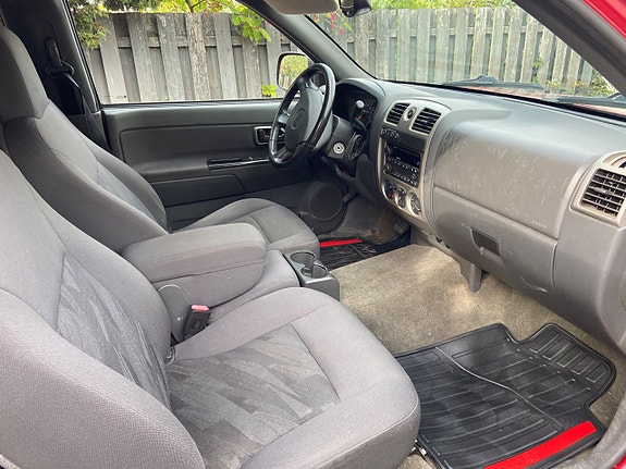 Chevrolet Colorado 6 of 8