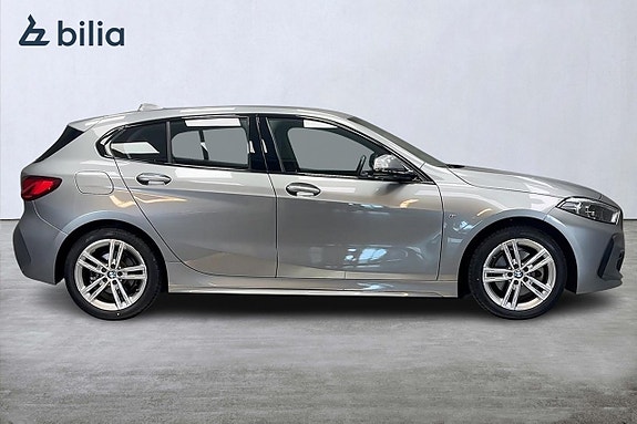BMW 118i 3 of 13