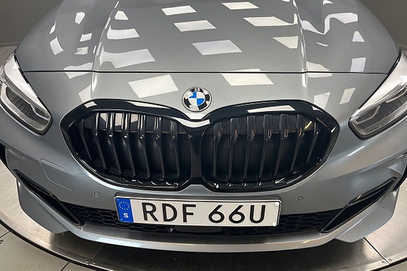 BMW 118i 12 of 13