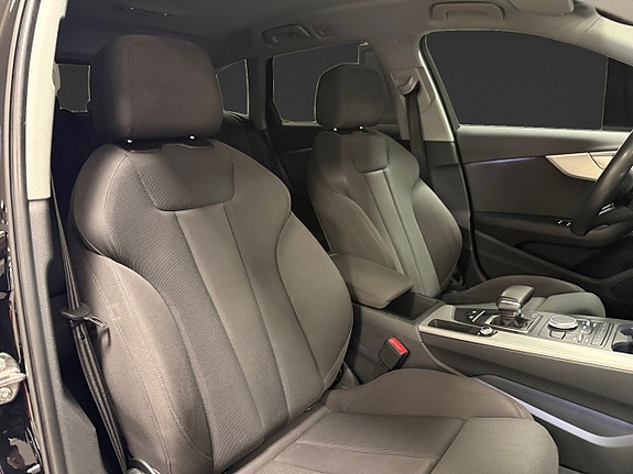 Audi A4 11 of 16