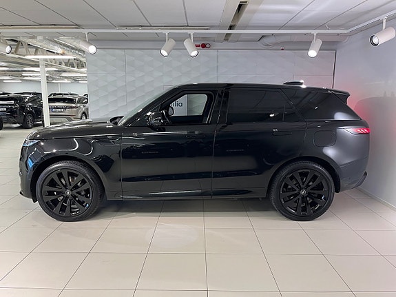 Land Rover Range Rover Sport 3 of 12