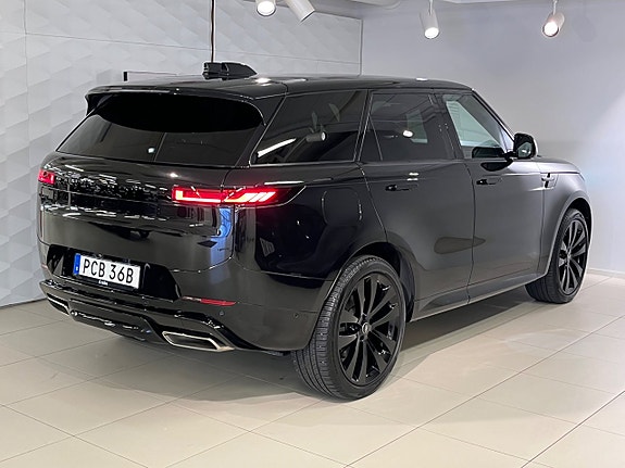 Land Rover Range Rover Sport 4 of 12