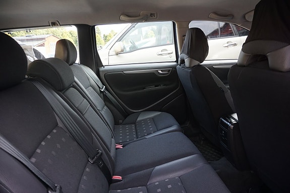 Volvo V70 6 of 7