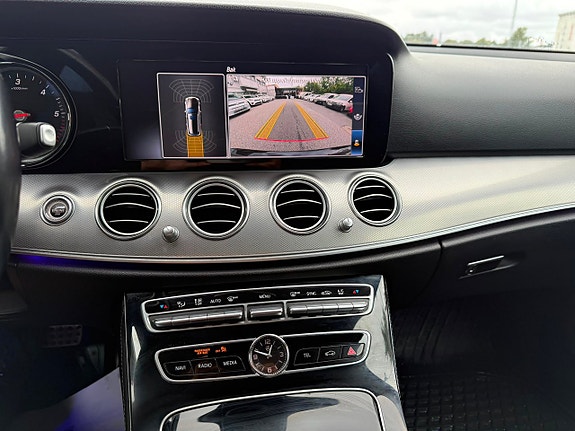 Mercedes-Benz E200 d 15 of 21