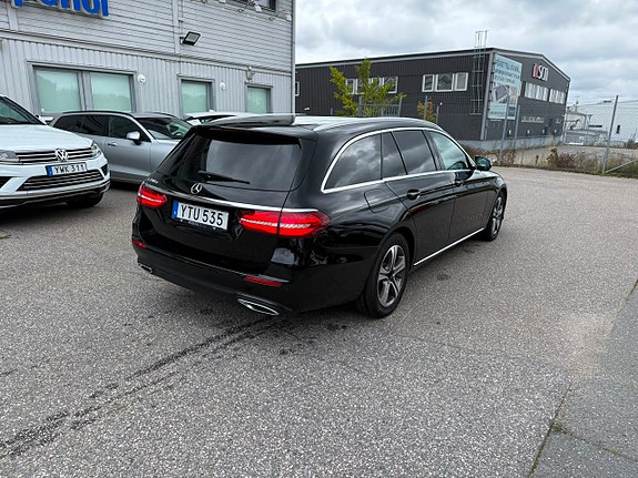 Mercedes-Benz E200 d 4 of 21