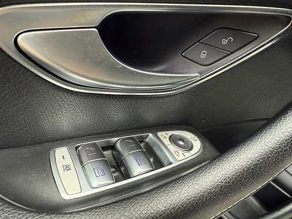 Mercedes-Benz E200 d 18 of 21