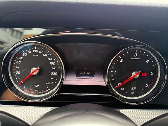Mercedes-Benz E200 d 12 of 21