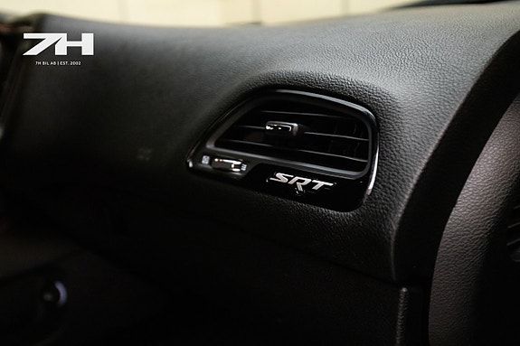 Dodge Challenger 21 of 22
