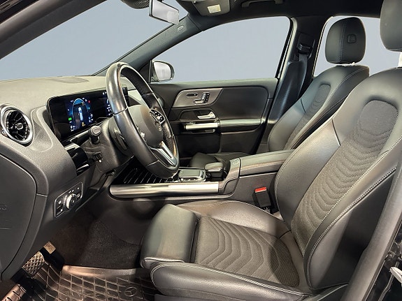 Mercedes-Benz GLA250 e 7 of 21