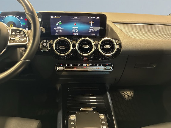 Mercedes-Benz GLA250 e 11 of 21