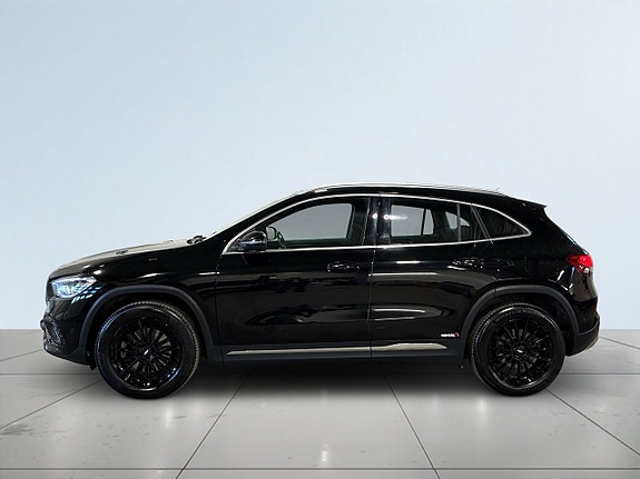 Mercedes-Benz GLA250 e 4 of 21