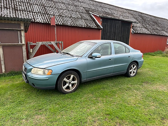 Volvo S60 3 of 8