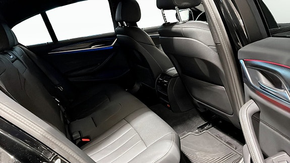 BMW 530e 5 of 12