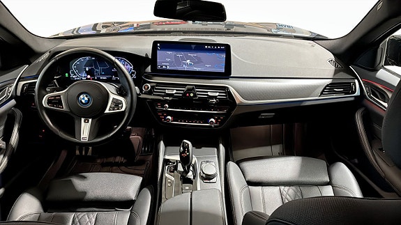 BMW 530e 4 of 12