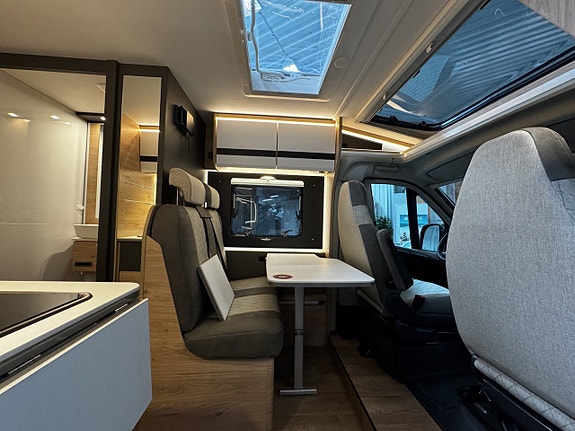 Dethleffs Globebus Camp Active T 4 - inkl. Master Class 1 (luftburen värme) 8 of 13