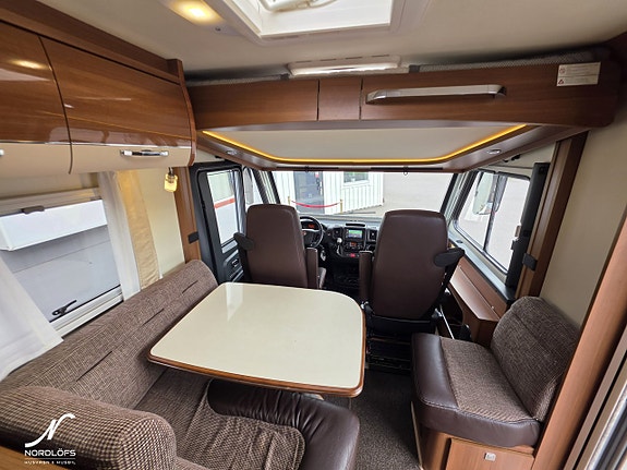 LMC Explorer Comfort I 735 G / AC / 5 bältade 7 of 17