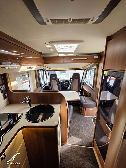 LMC Explorer Comfort I 735 G / AC / 5 bältade 15 of 17