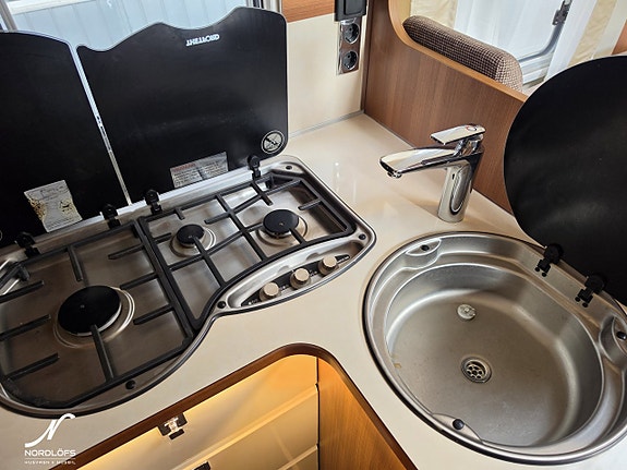 LMC Explorer Comfort I 735 G / AC / 5 bältade 11 of 17