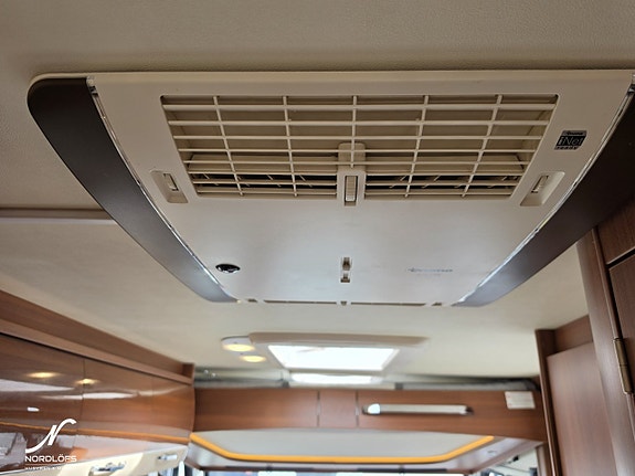 LMC Explorer Comfort I 735 G / AC / 5 bältade 16 of 17