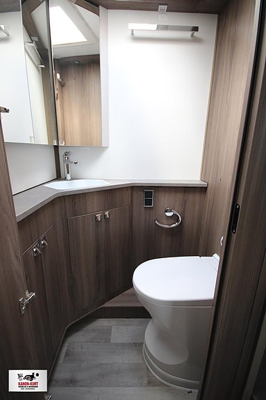 Kabe Imperial Travel Master I 860 LQB 14 of 15