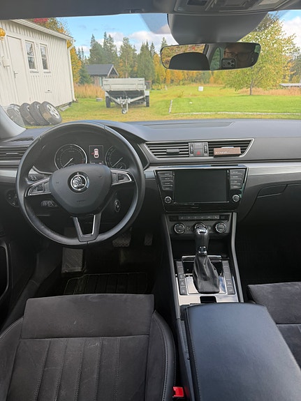 Skoda Superb 6 of 13