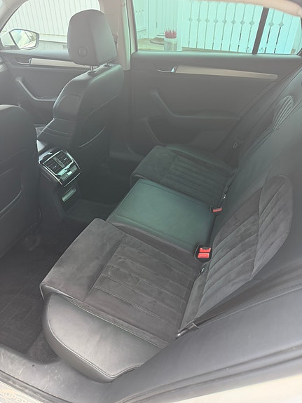 Skoda Superb 7 of 13