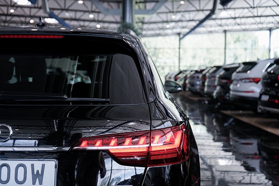 Audi A4 9 of 27