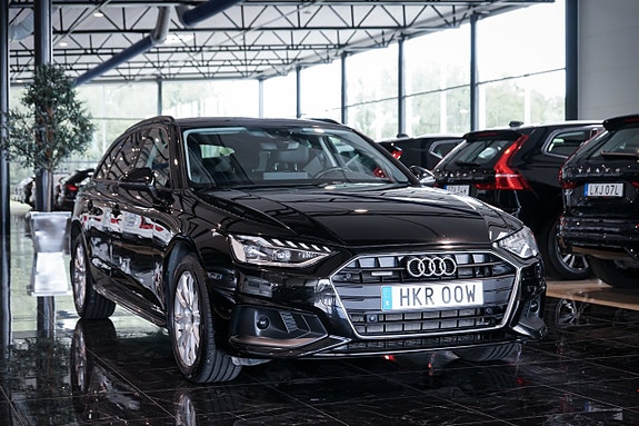Audi A4 3 of 27