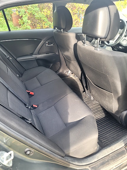 Toyota Avensis 5 of 6