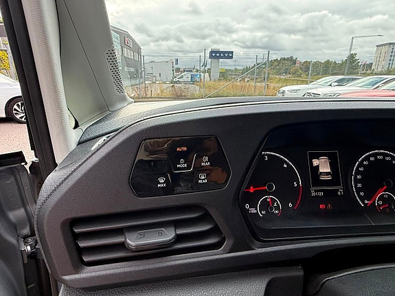 Volkswagen Caddy 21 of 22