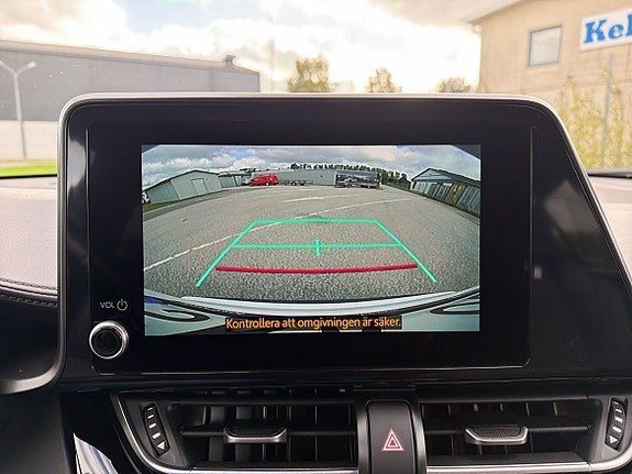 Toyota C-HR 22 of 25