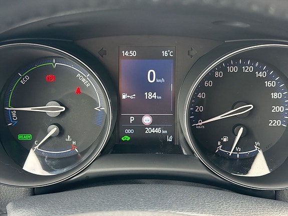 Toyota C-HR 18 of 25
