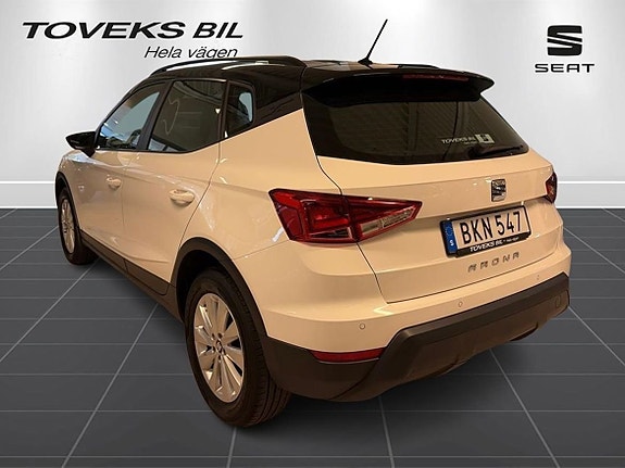 Seat Arona 4 of 21