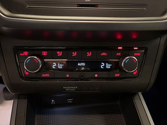 Seat Arona 13 of 21