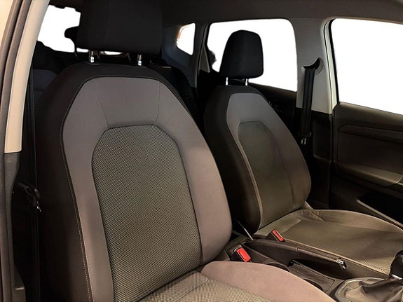 Seat Arona 11 of 21