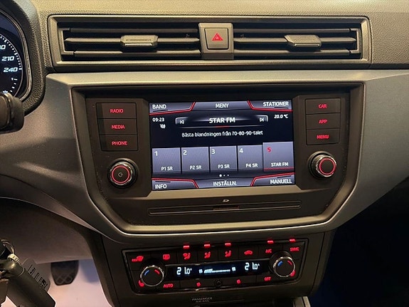 Seat Arona 14 of 21