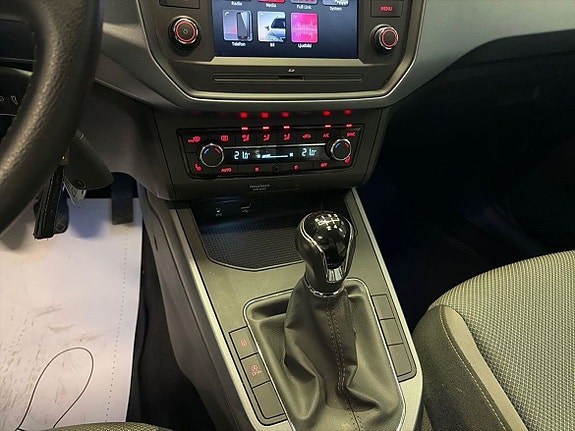 Seat Arona 12 of 21