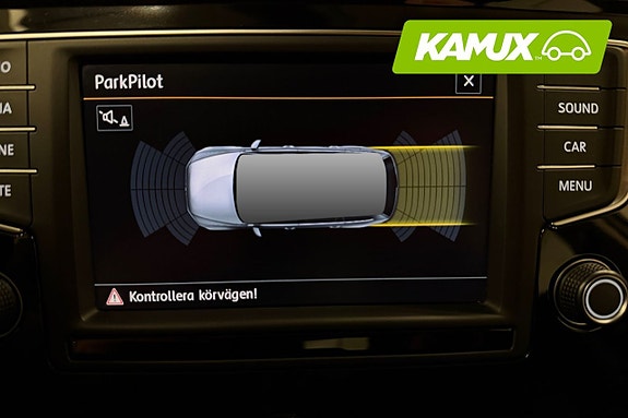 Volkswagen Passat 17 of 21