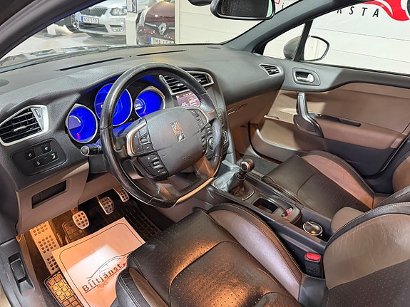 Citroen DS4 6 of 9