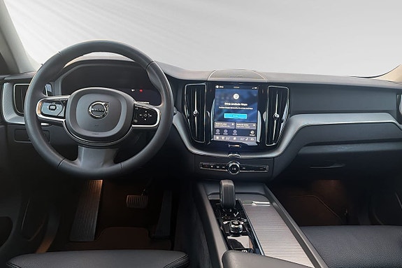 Volvo XC60 10 of 13