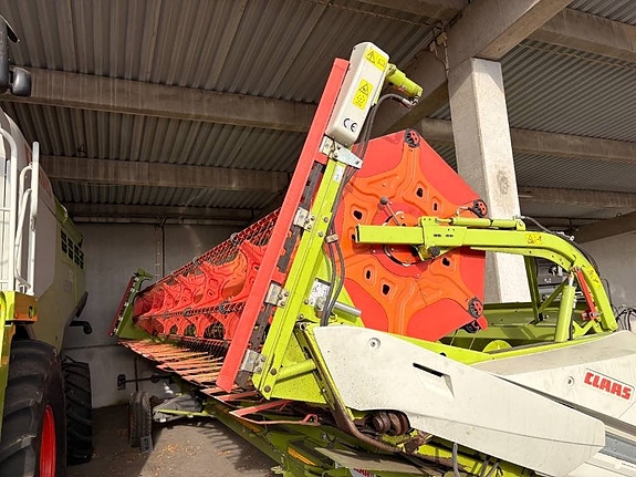 CLAAS Lexion 760 12 of 19
