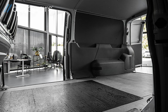 Volkswagen Transporter 17 of 30